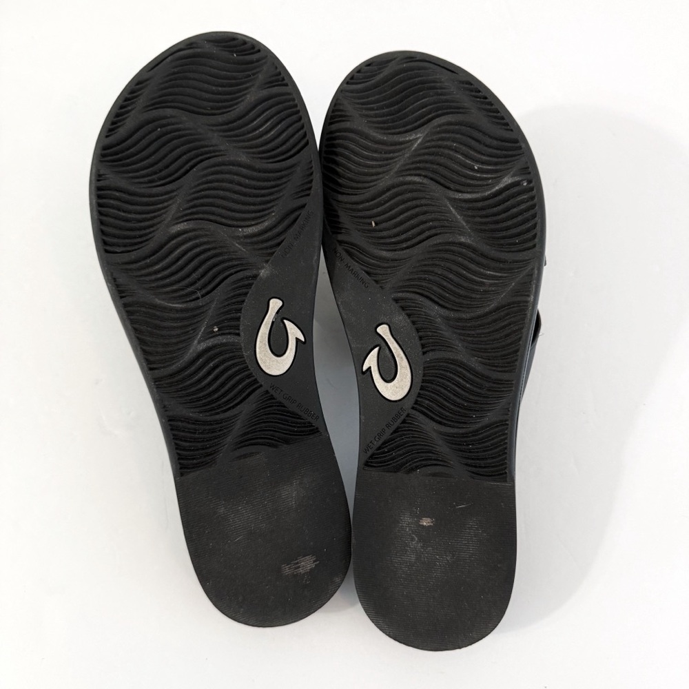 OLUKAI La’i Lai black brown square buckle criss cross straps Slide sandals - Picture 3 of 5